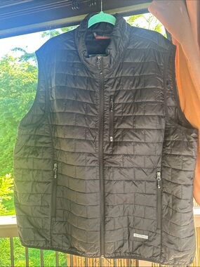 Free Country Black Lightweight Quilted Vest with Black Accents